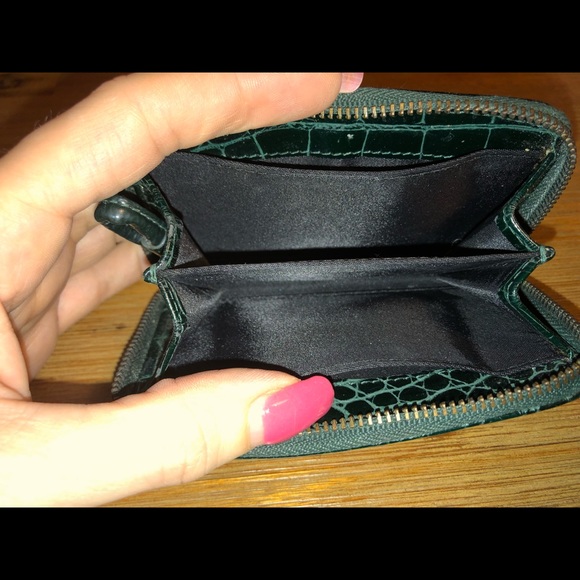 Beautiful Tory Burch Emerald Green Small Wallet - Picture 2 of 7